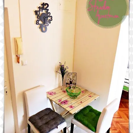 Studio Slavi Apartment