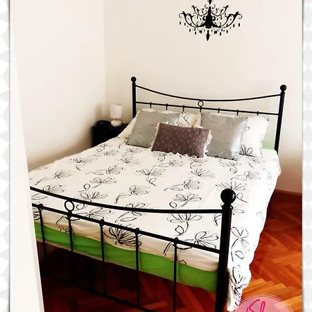 Studio Slavi Apartment